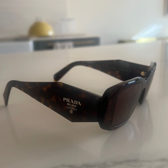 Prada Tortoise Shell Sunglasses - Picture 1 of 4